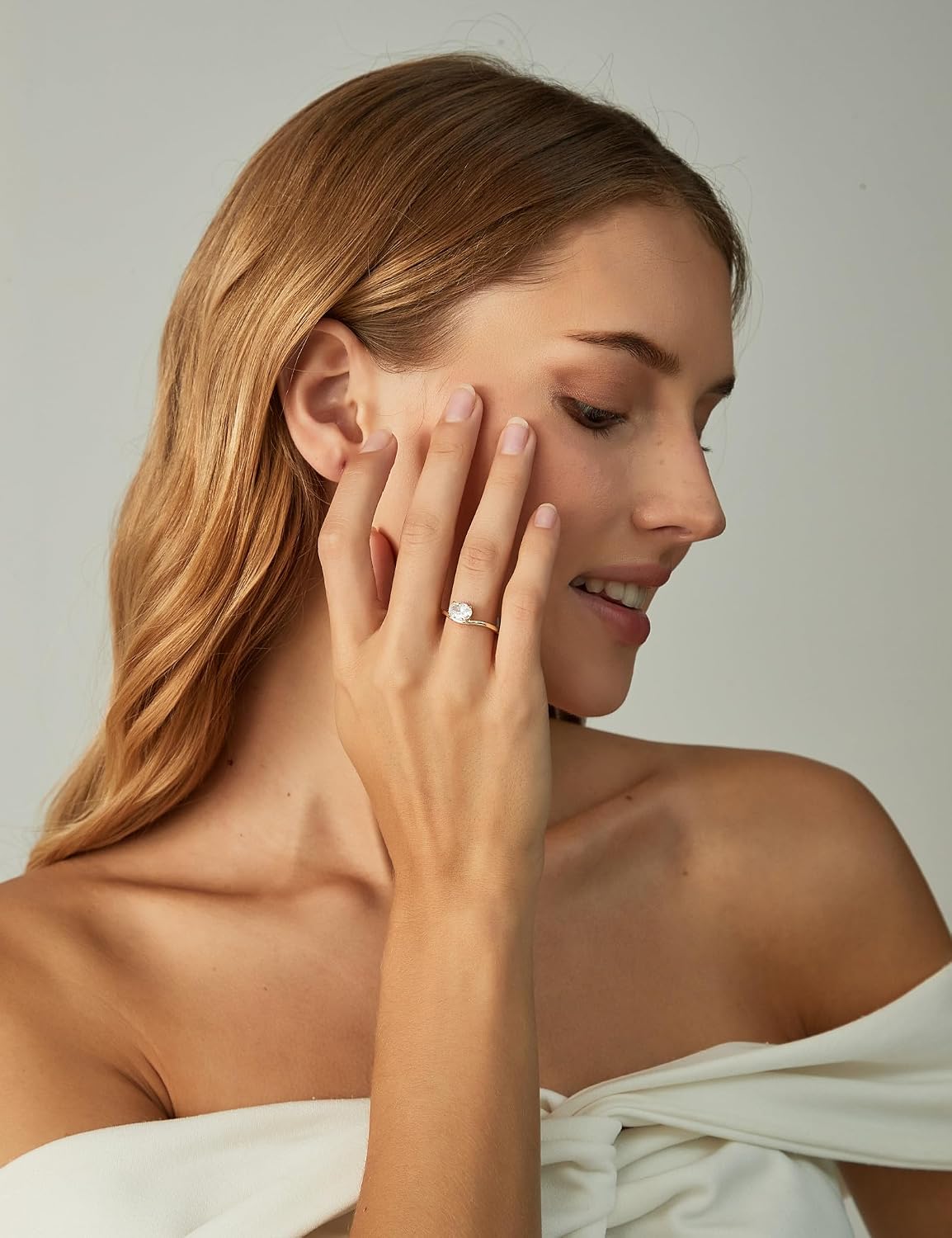 1.5 ct Oval Cut Curved Wedding Ring Set – product view 5
