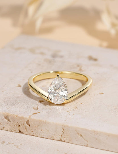 1.5 ct Pear Cut Curved Wedding Ring Set – product view 2