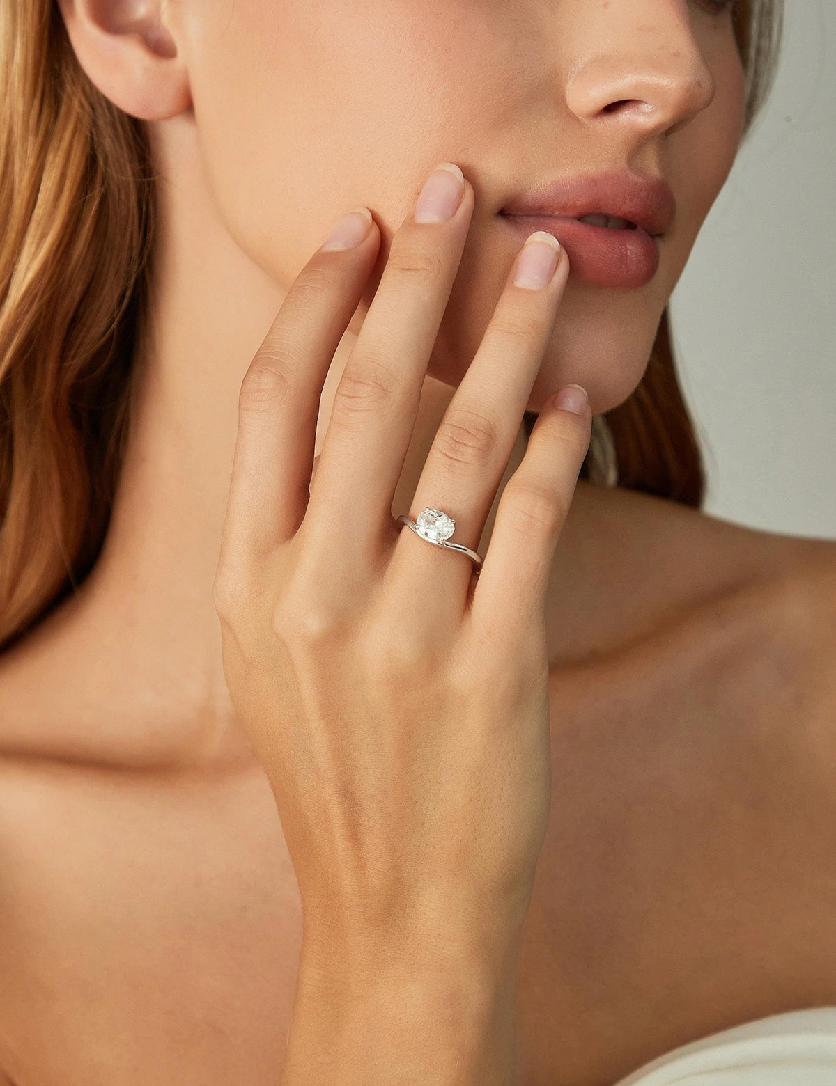 1.5 ct Pear Cut Curved Wedding Ring Set – product view 11