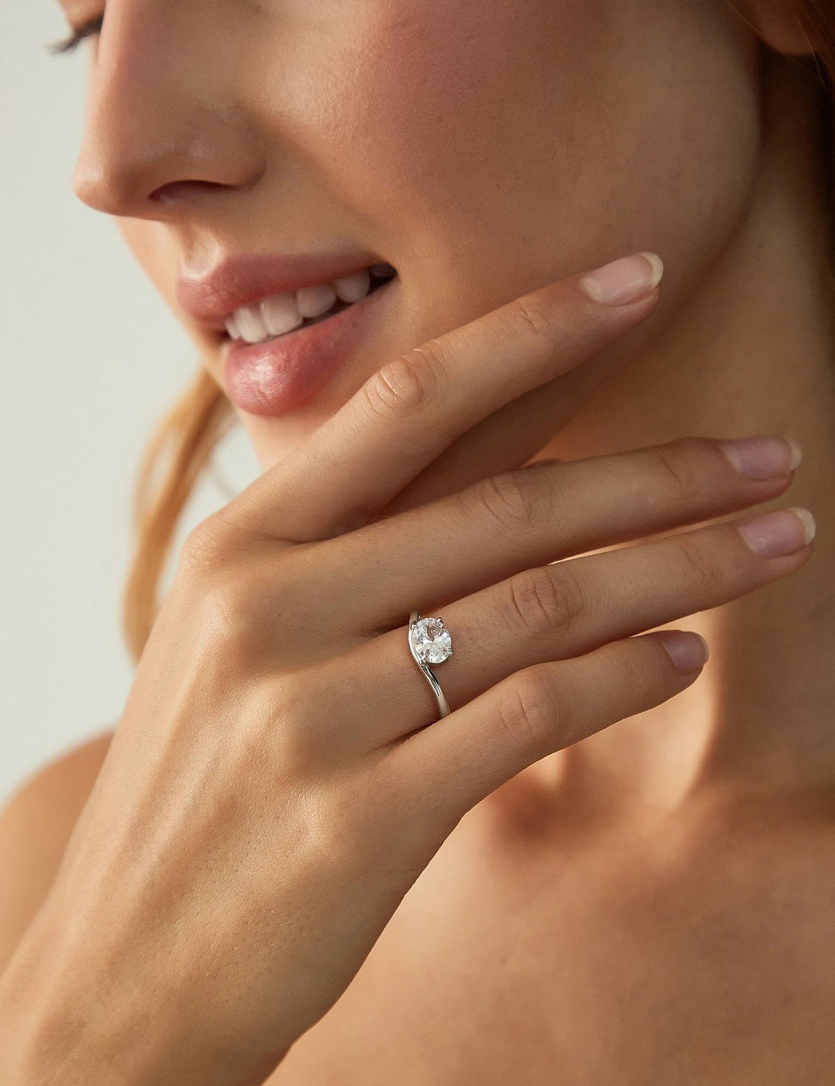 1.5 ct Pear Cut Curved Wedding Ring Set – product view 12