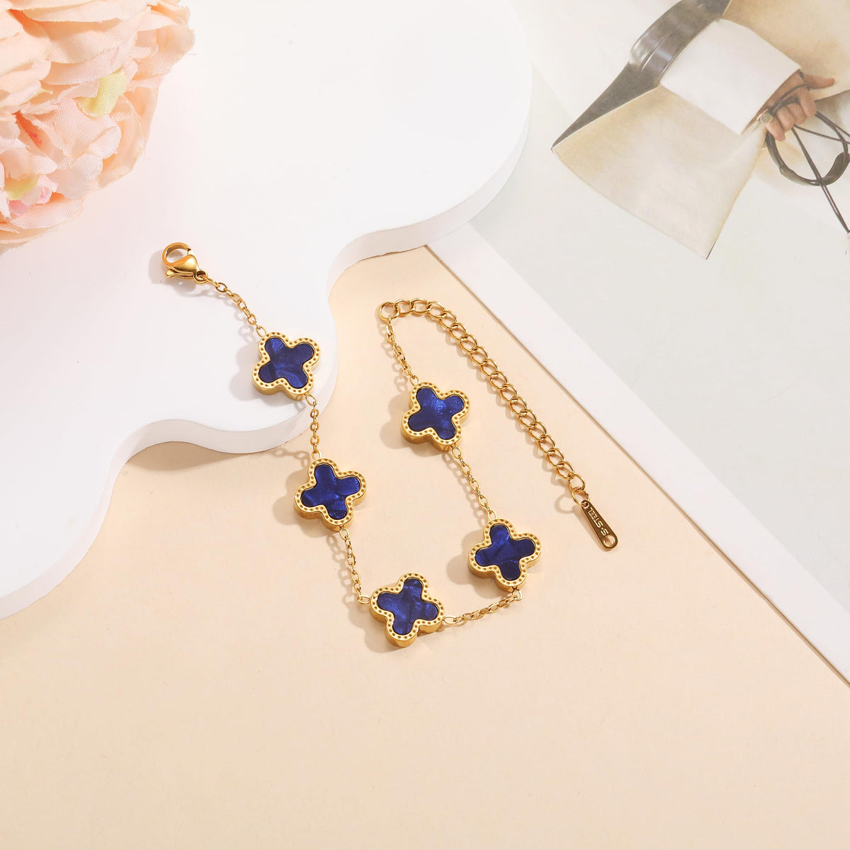 Salresorah clover bracelet set – image 12