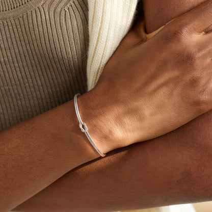 gold love knot herringbone bracelet – product image 17