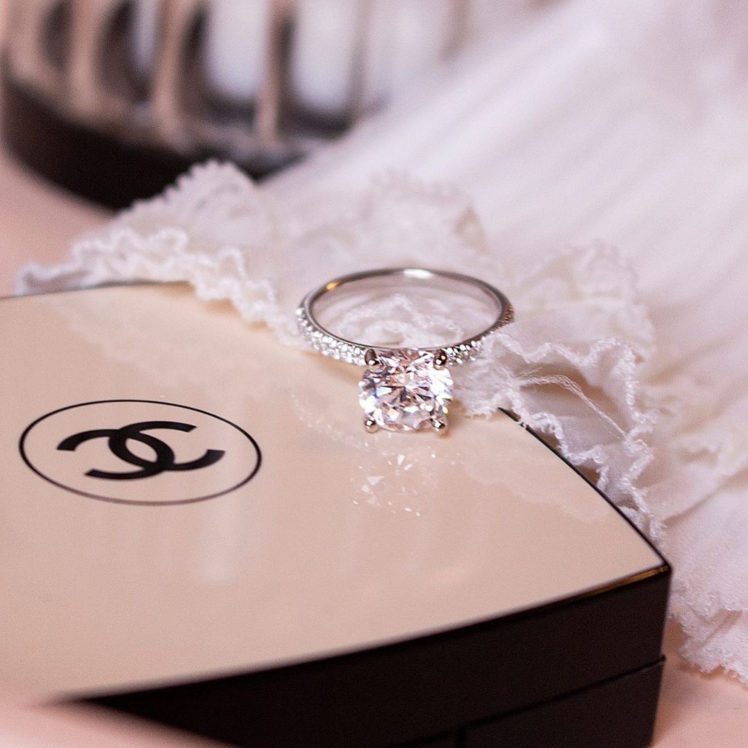 round engagement rings, quality wedding rings, promise rings for women, cubic zirconia rings, cheap wedding rings, silver wedding rings for women