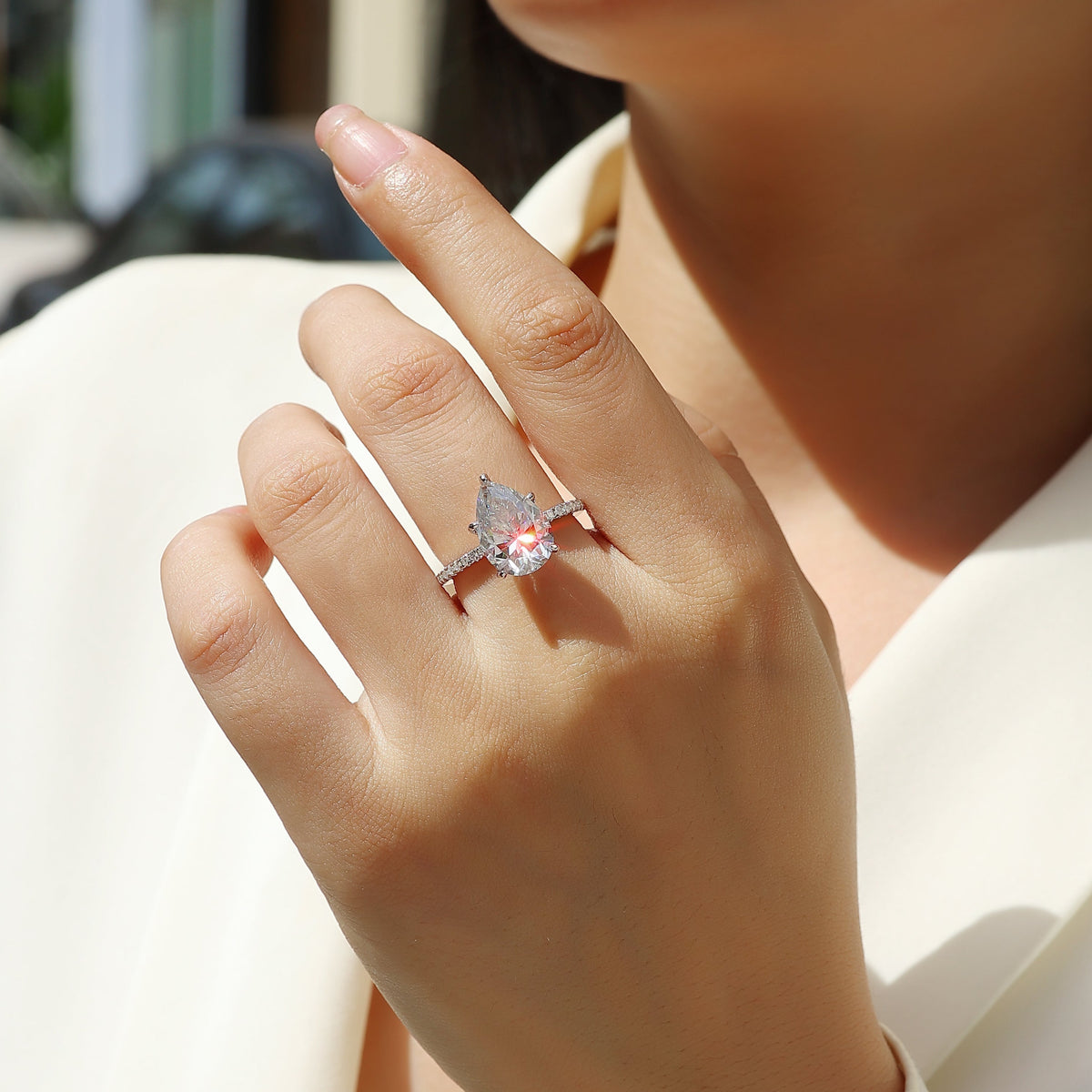 Pear Cut 4。5 Carat Moissanite Engagement Ring for Women – 38 Side Stones, Sterling Silver with 18K White Gold Plating, D Color VVS1 Clarity
