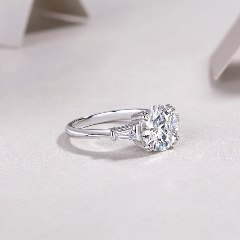 3CT Round Cut Moissanite Engagement Ring with Tapered Baguette Side Stones, Classic Three Stone Design