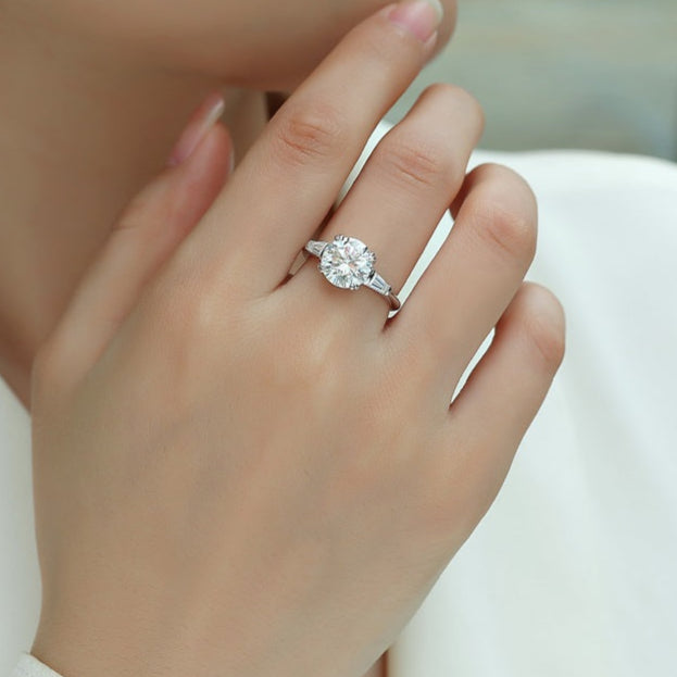 3CT Round Cut Moissanite Engagement Ring with Tapered Baguette Side Stones, Classic Three Stone Design