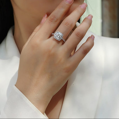 2.5CT Cushion Cut Moissanite Halo Engagement Ring | Twisted Band |